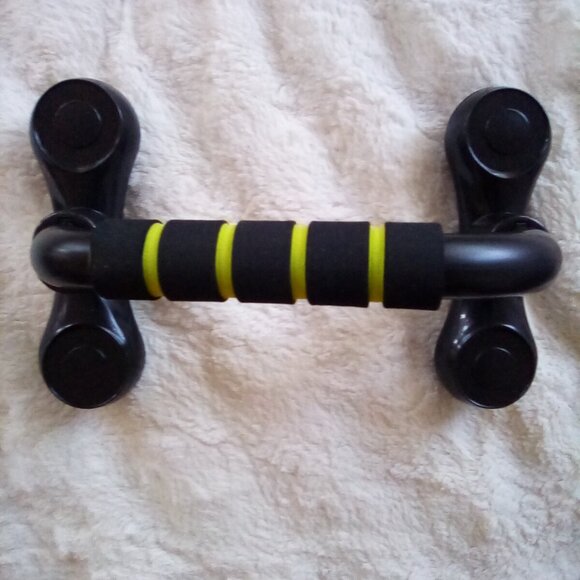 FILA Pair Cushioned Push Up Bar with Exercise Chart🎉 - Picture 7 of 8